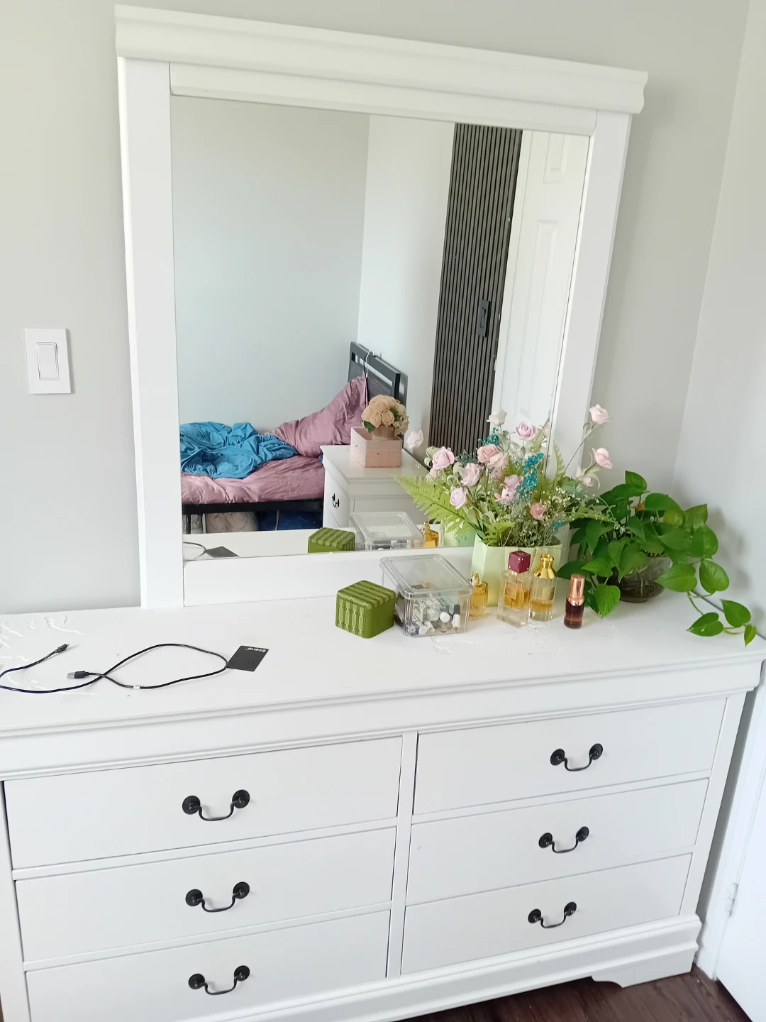 White 6 Drawer Dresser with Mirror - photo 3