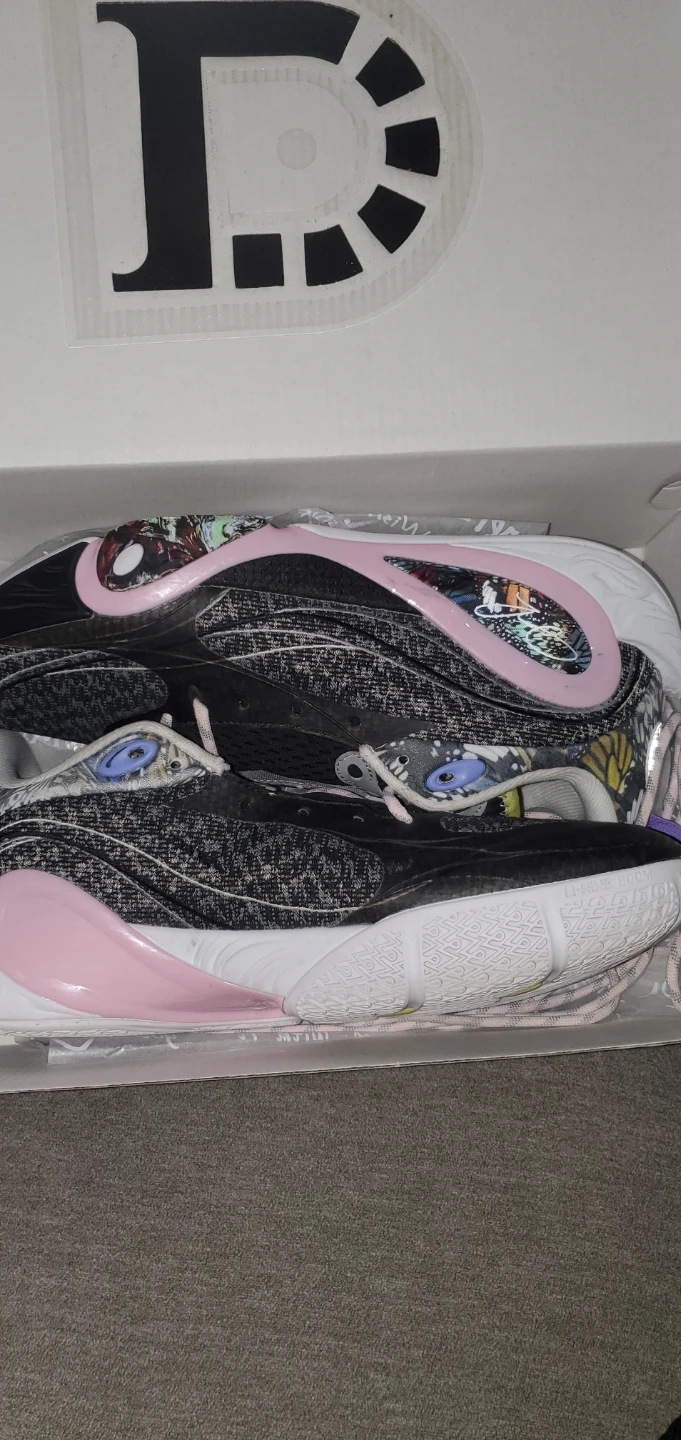 Size 11 Li-Ning Basketball Shoes
