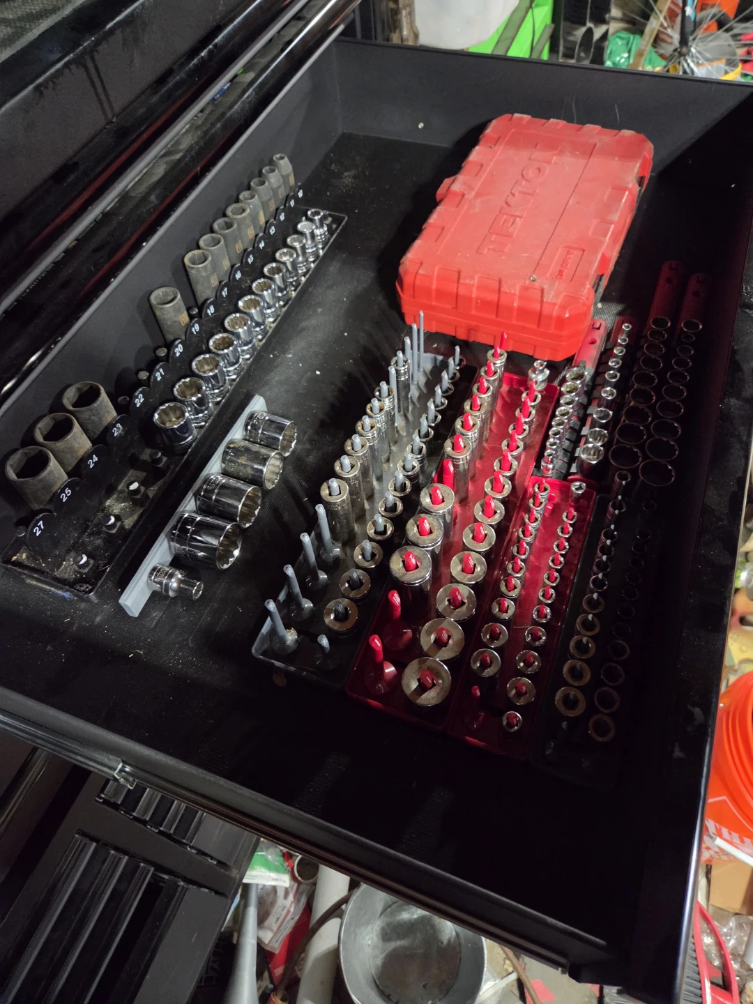52" Husky toolbox and tools - photo 3