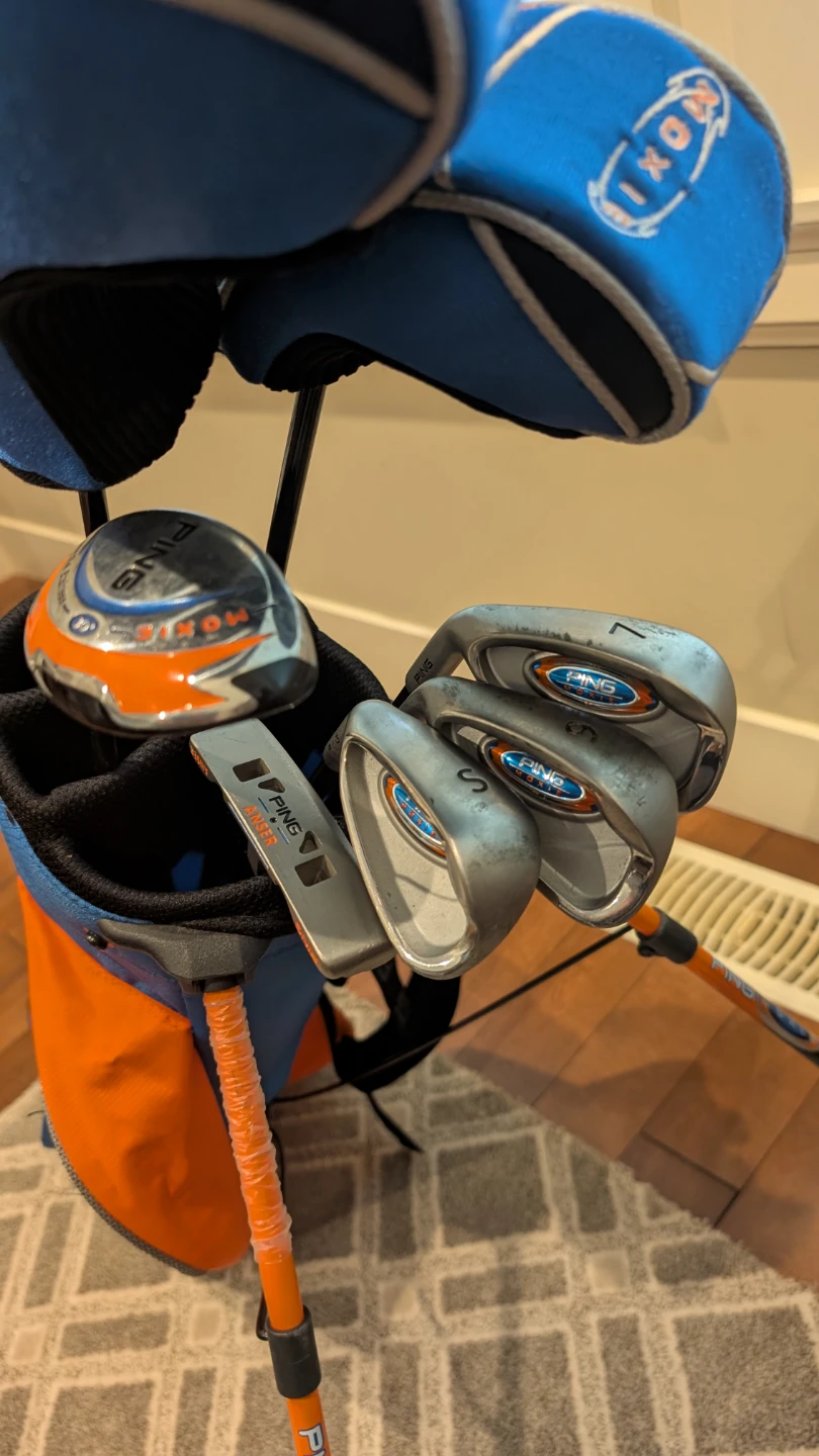Junior sized Ping golf clubs - left handed - photo 2