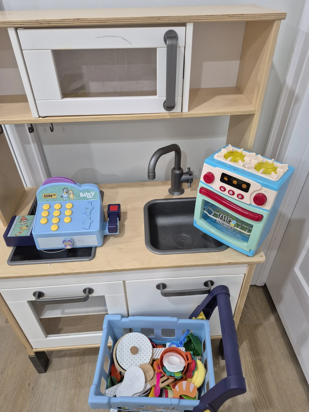 IKEA DUKTIG Play Kitchen with Bluey Cash Register and Cart - photo 3