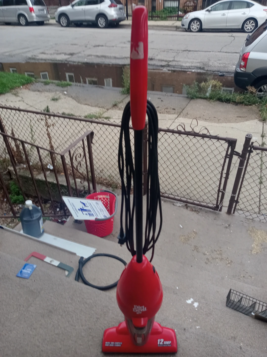 Red Dirt Devil 12 Amp Vacuum Cleaner