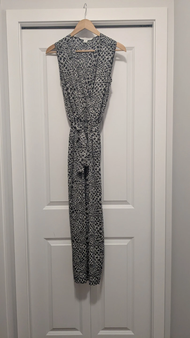 Diane von Furstenberg Sleeveless Black & White Print Jumpsuit - photo 2