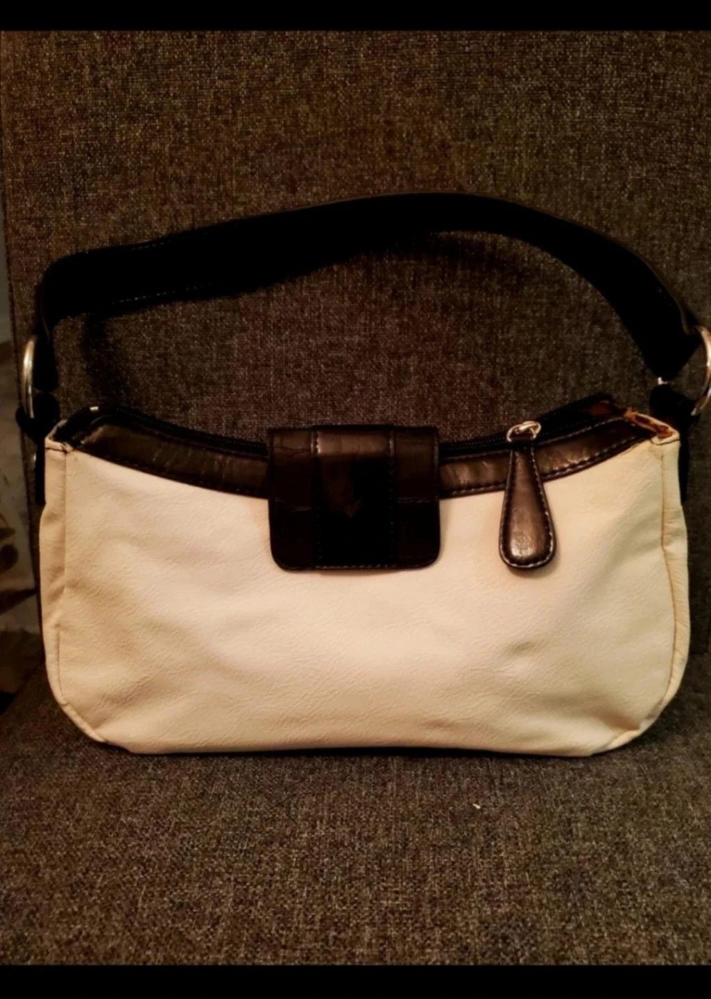 GUESS Shoulder Bag - photo 2