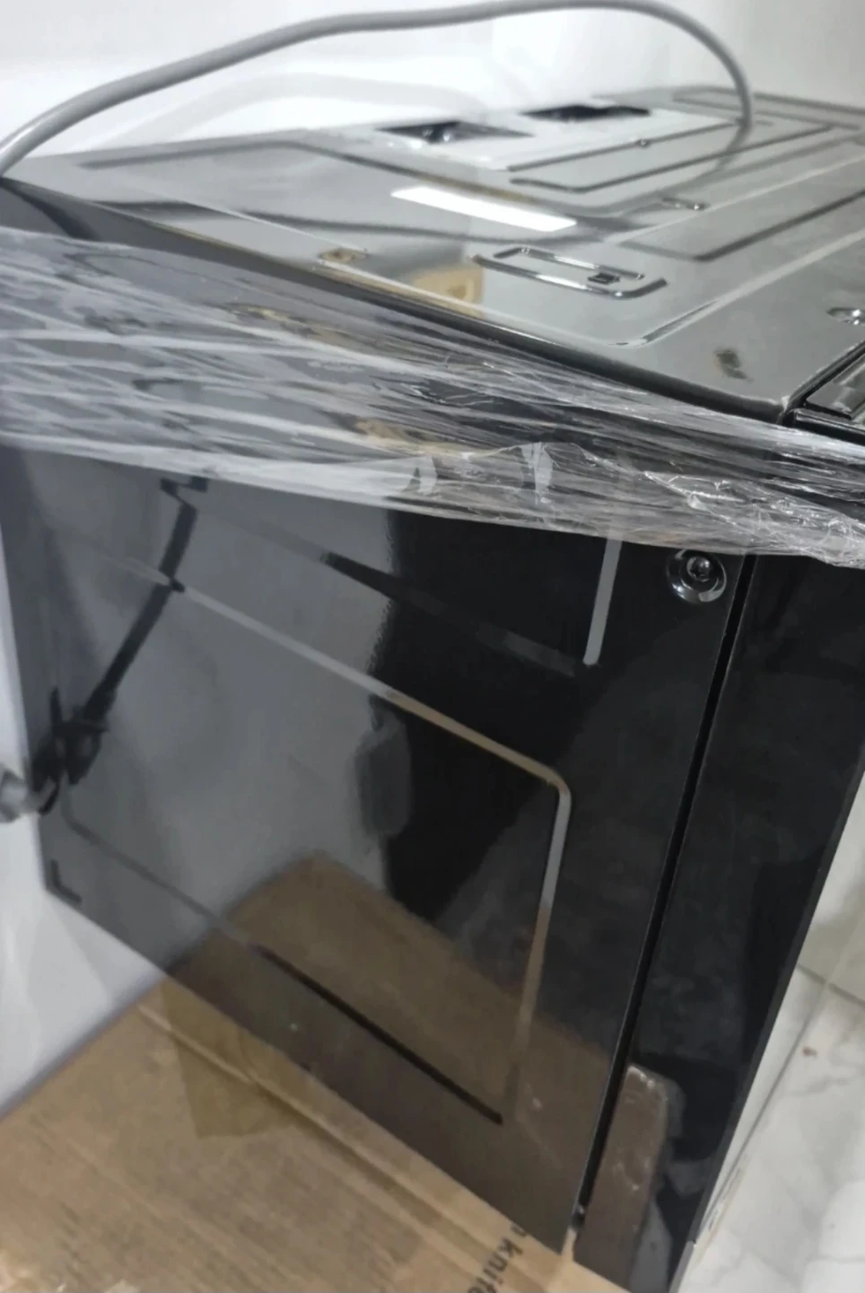 LG ThinQ over-the-range microwave - photo 4