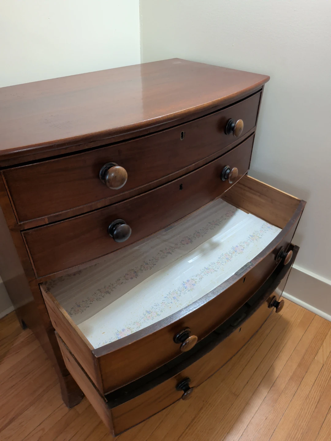 Vintage Wooden Dresser - photo 4