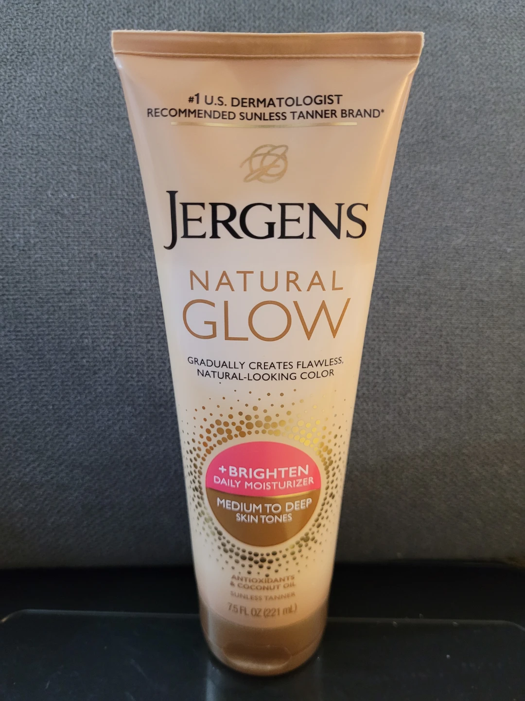 Jergens Natural Glow MoisterixMedium to Deep Skin Tones 7.5 oz