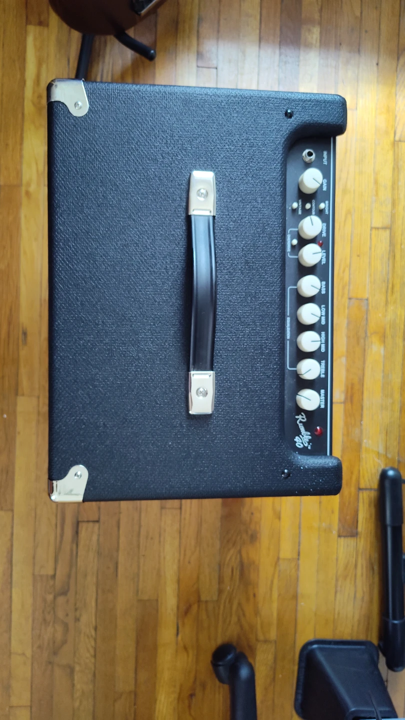 Fender rumble 40 v3 - photo 3