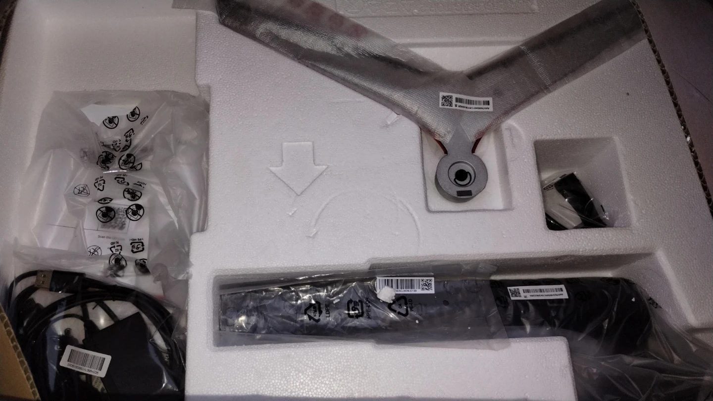 LG UltraGear 27GL83A Gaming Monitor- for parts or repair - photo 2