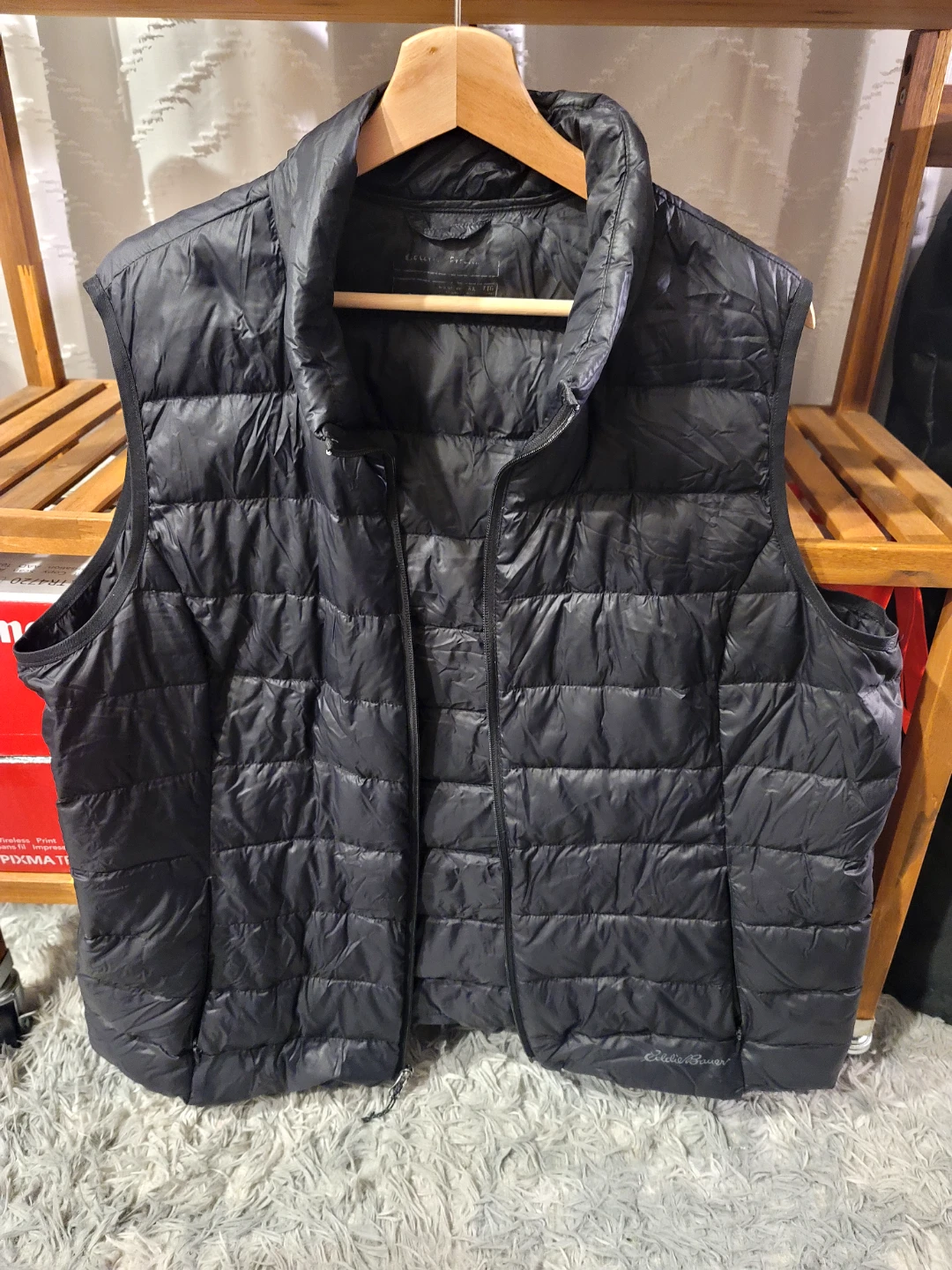 Women's Eddie Bauer Black Puffer Vest-XL