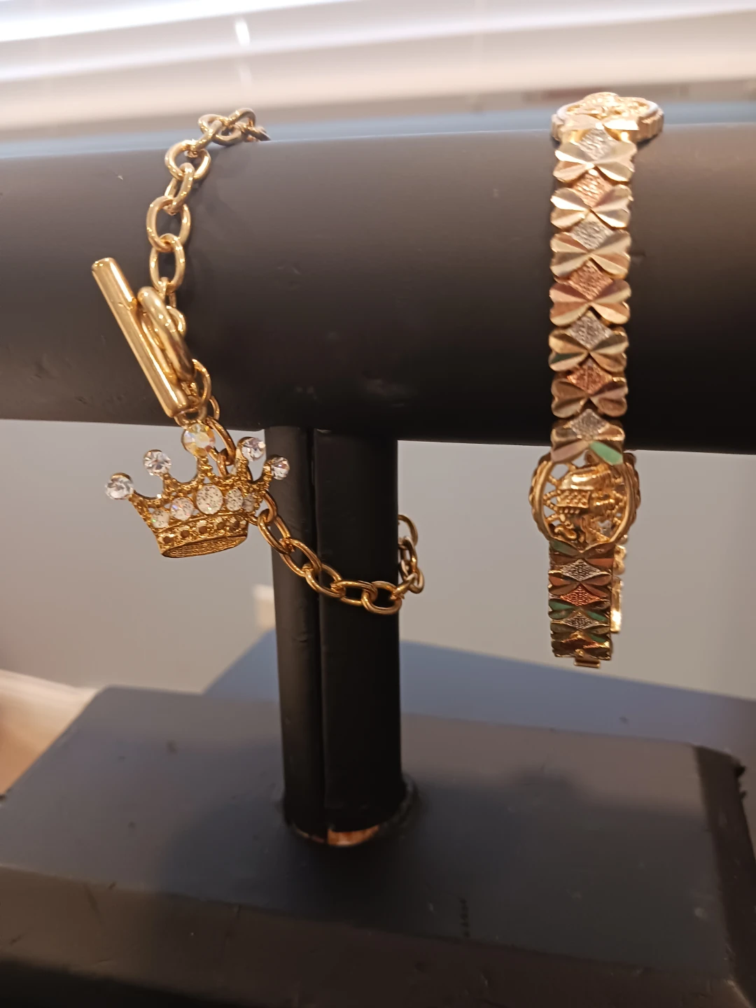 Gold plated Charm Bracelet with Crown Pendant