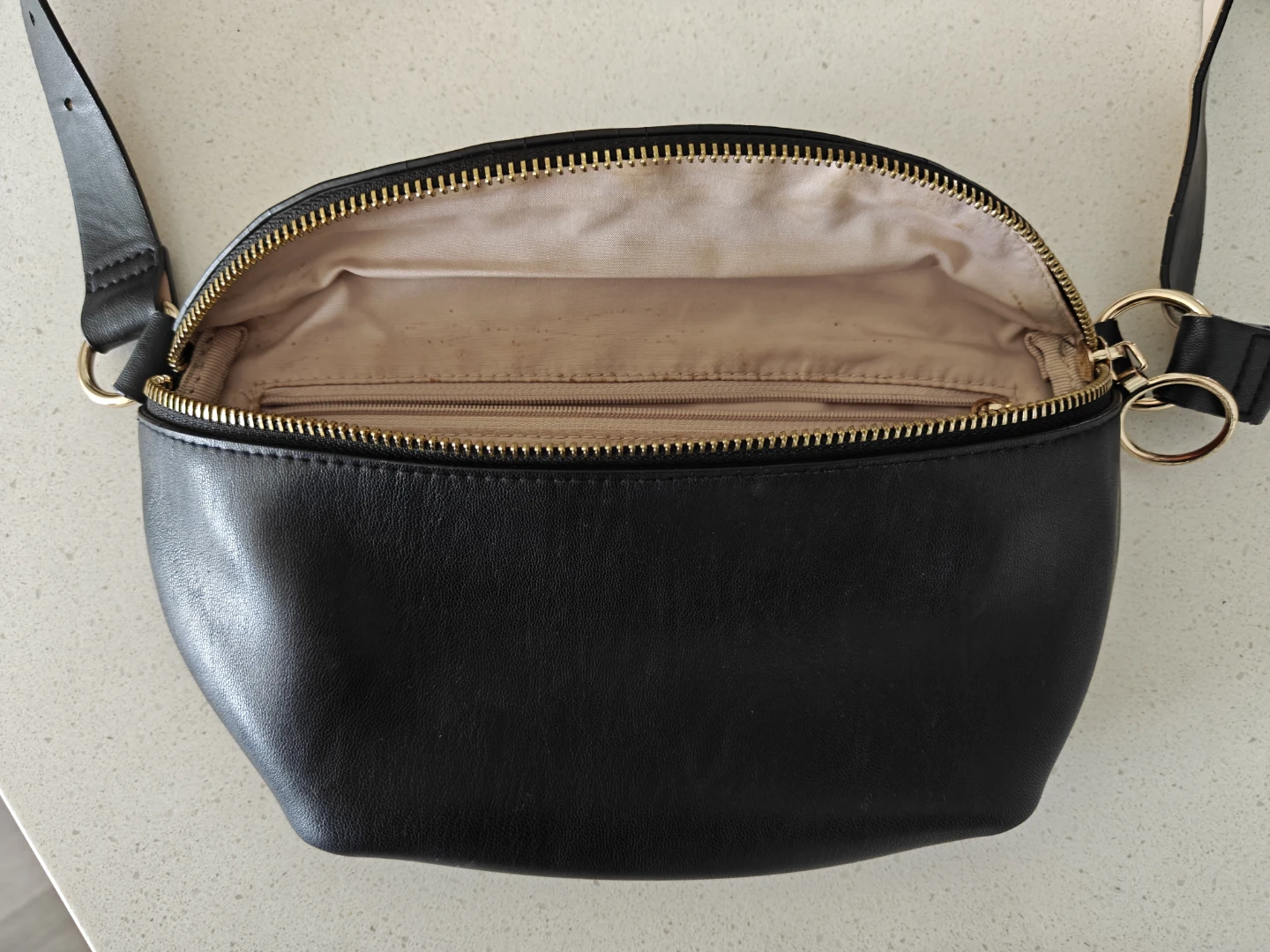 H&M Black Faux Leather Fanny Pack - photo 3