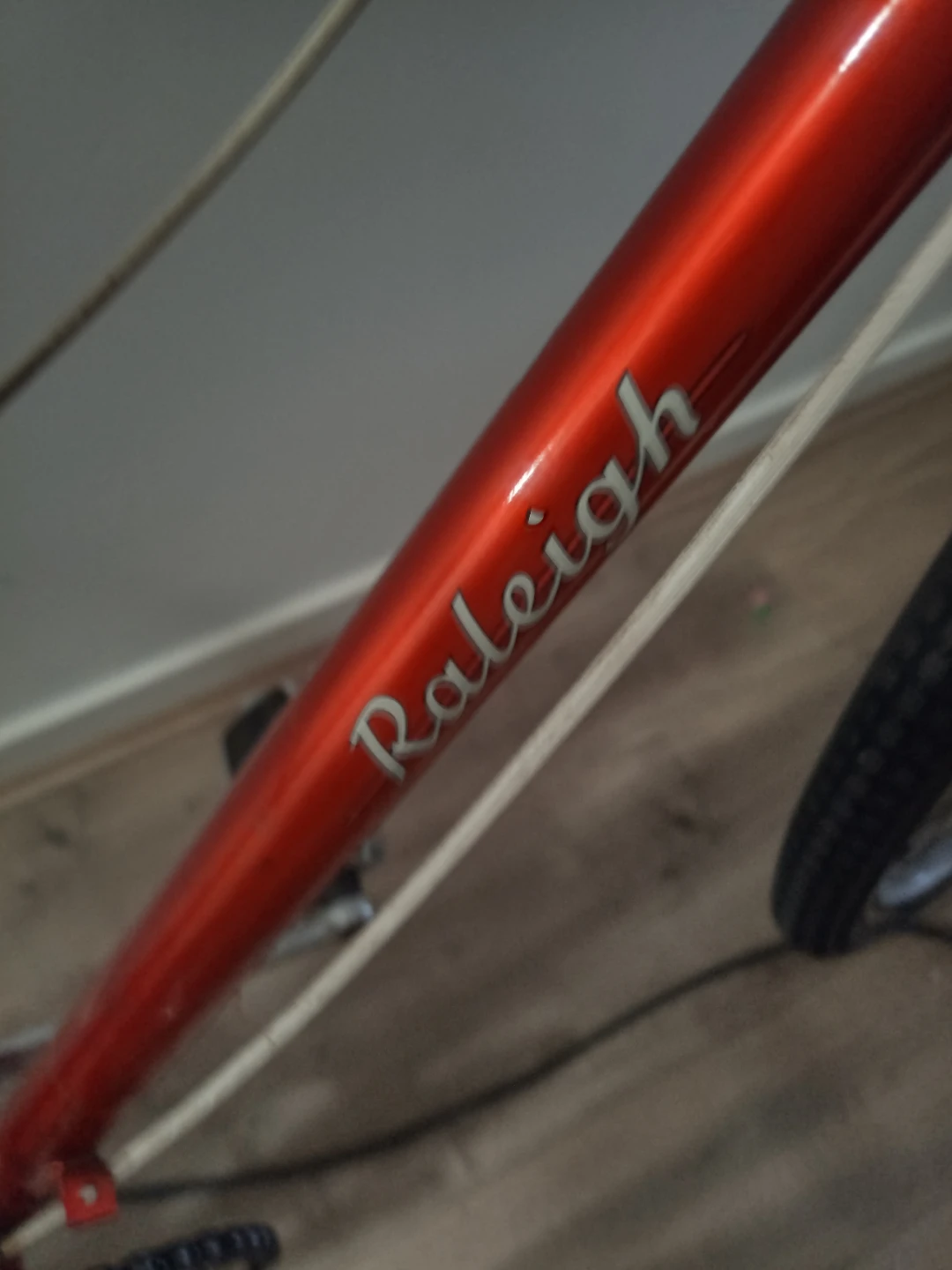 Red Raleigh Women's Bicycle - photo 3