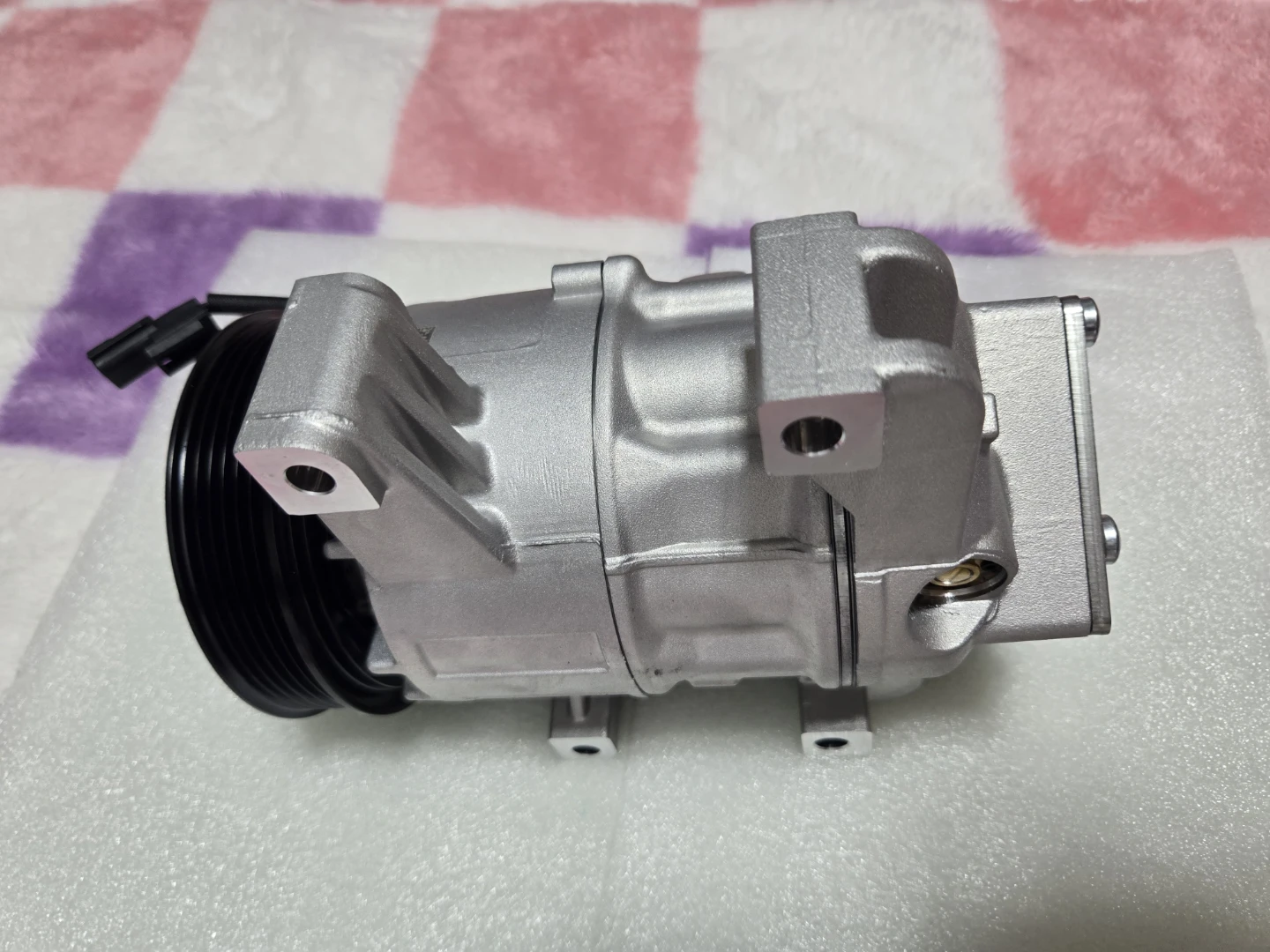 Car Air Conditioning Compressor - photo 4