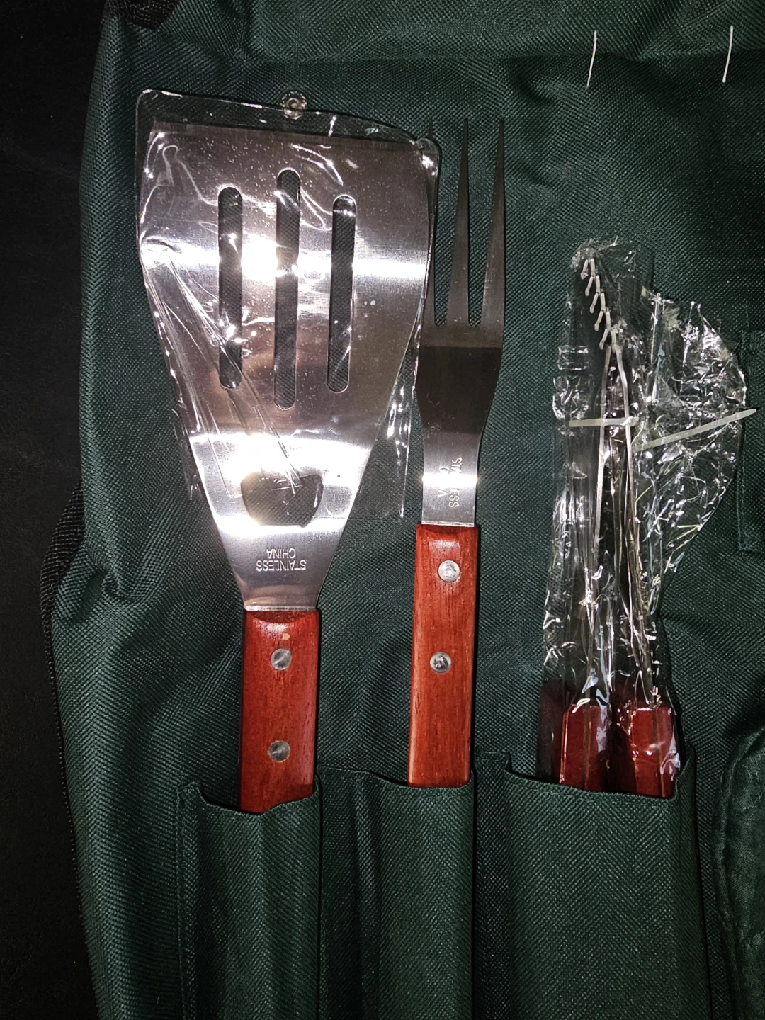 7 piece Barbecue Apron and tools new - photo 3