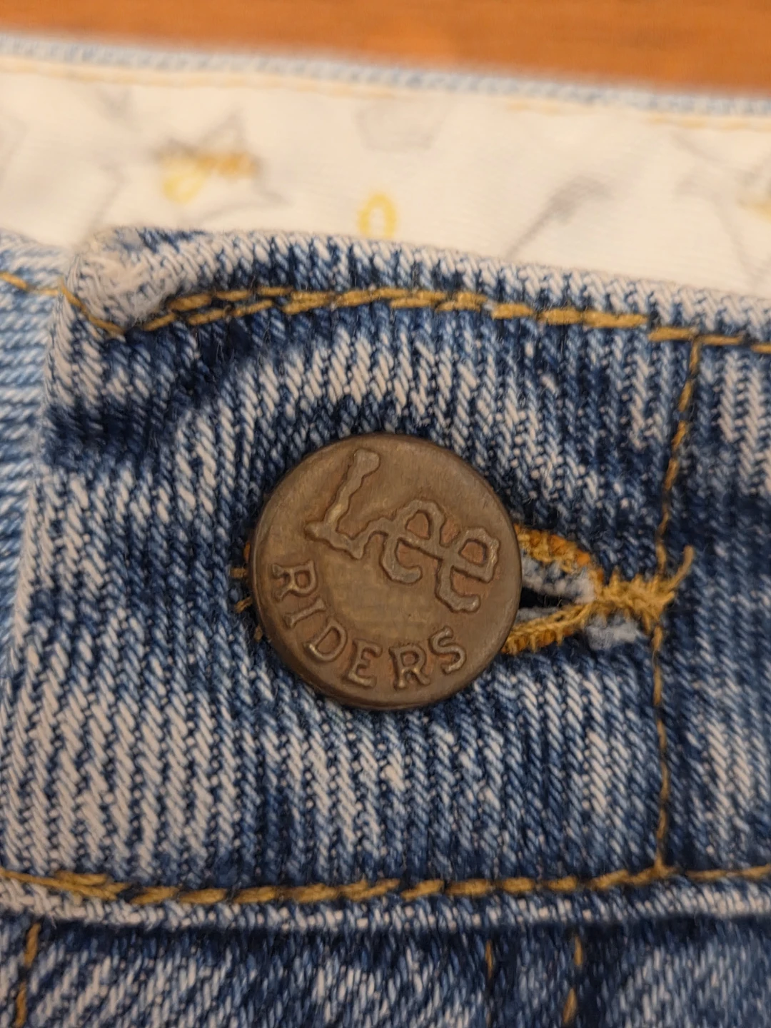 Lee Riders Acid Wash Denim Capri Jeans - photo 4