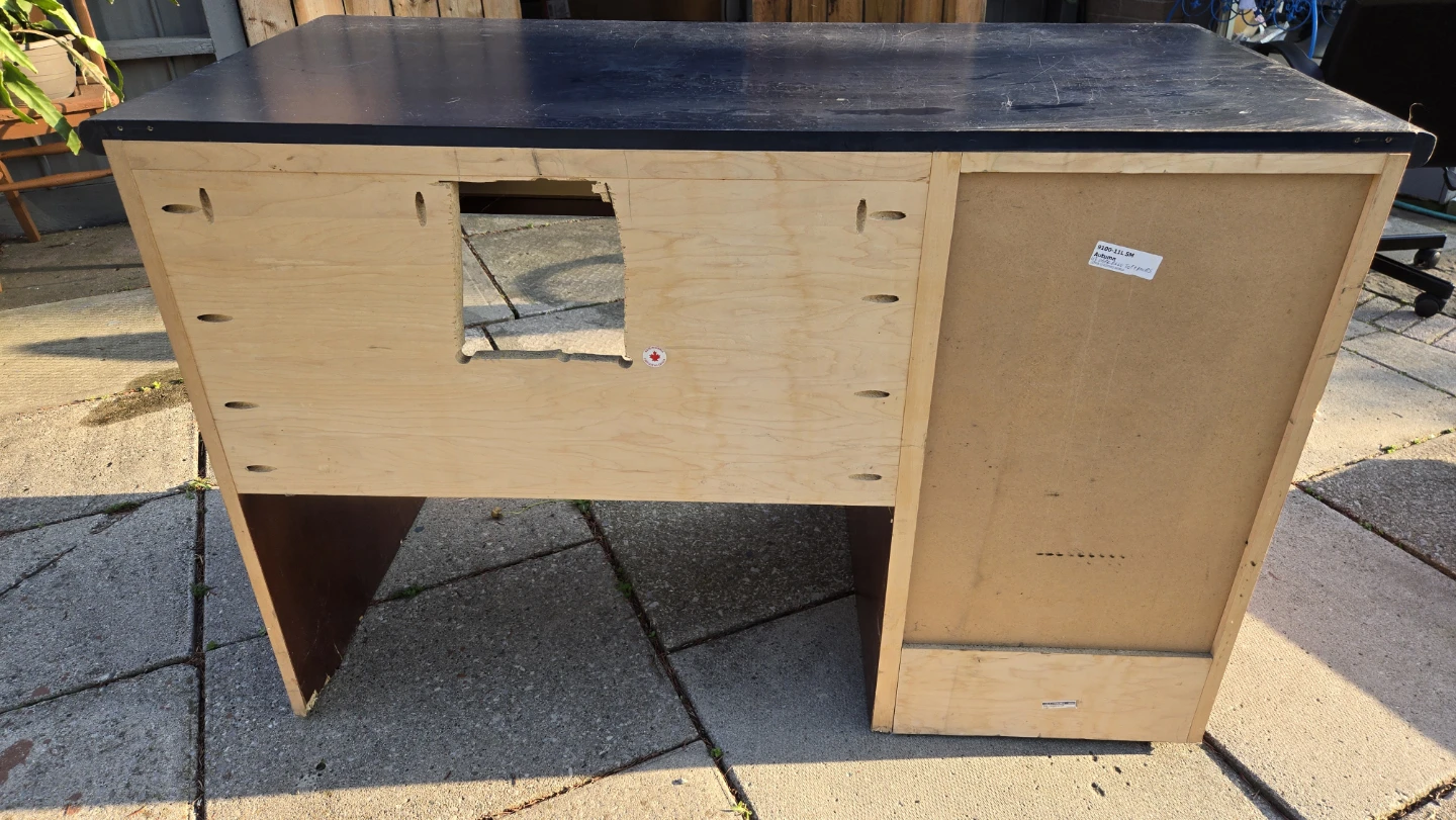 Autumn Wooden Desk Made in Canada - photo 3