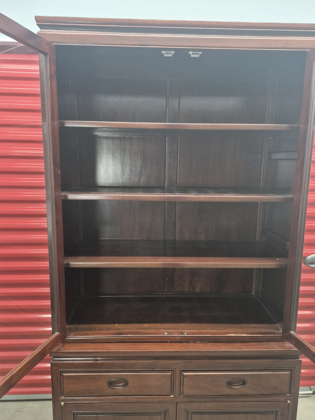 Wooden hutch with glass display doors Rosewood finish - photo 5