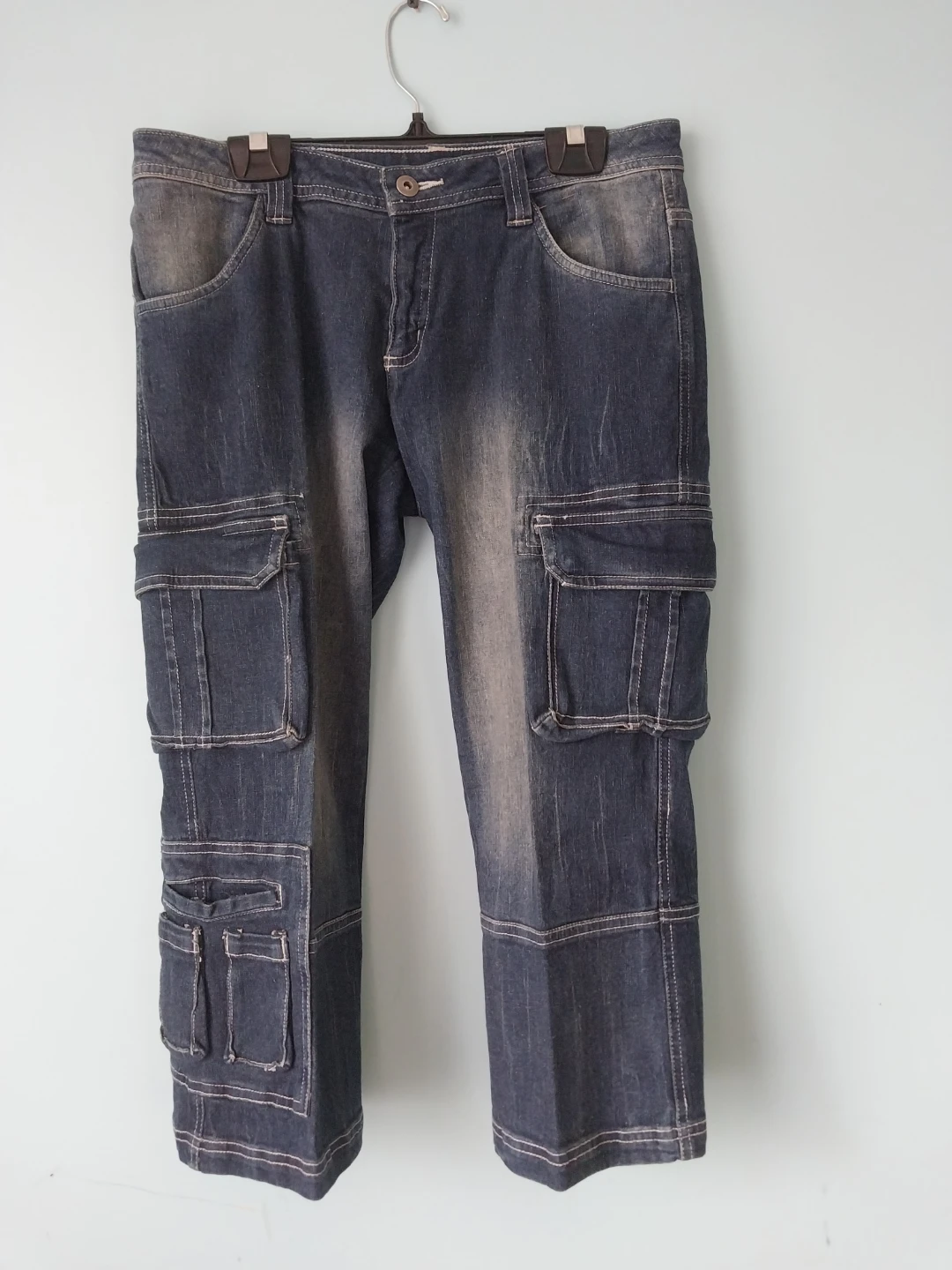 Shake Jeans Cargo Pants available. Size 29. Location on ad.