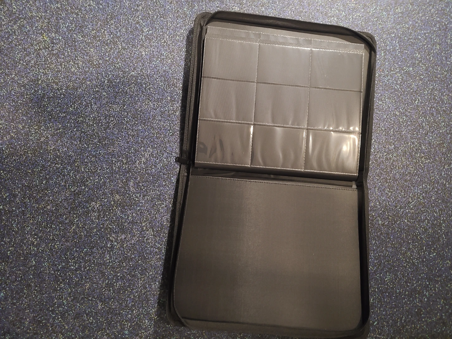 Black 9-Pocket Trading Card Binder