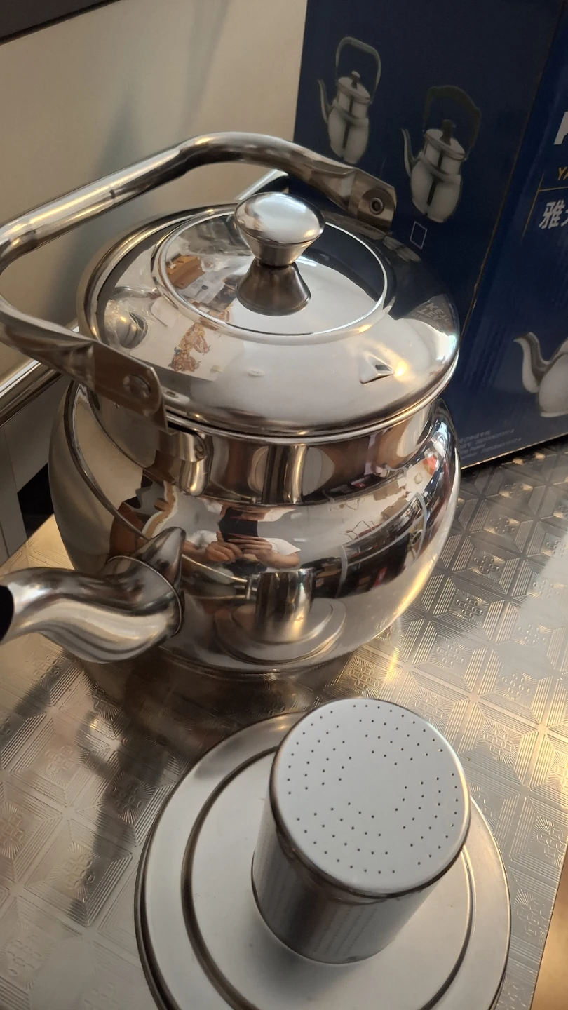 Stainless Steel Tea Kettle 2L