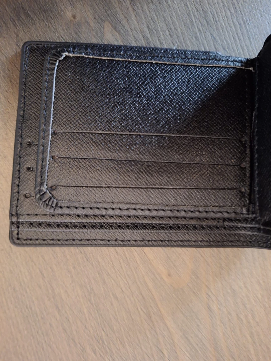 Lv Wallet - photo 4