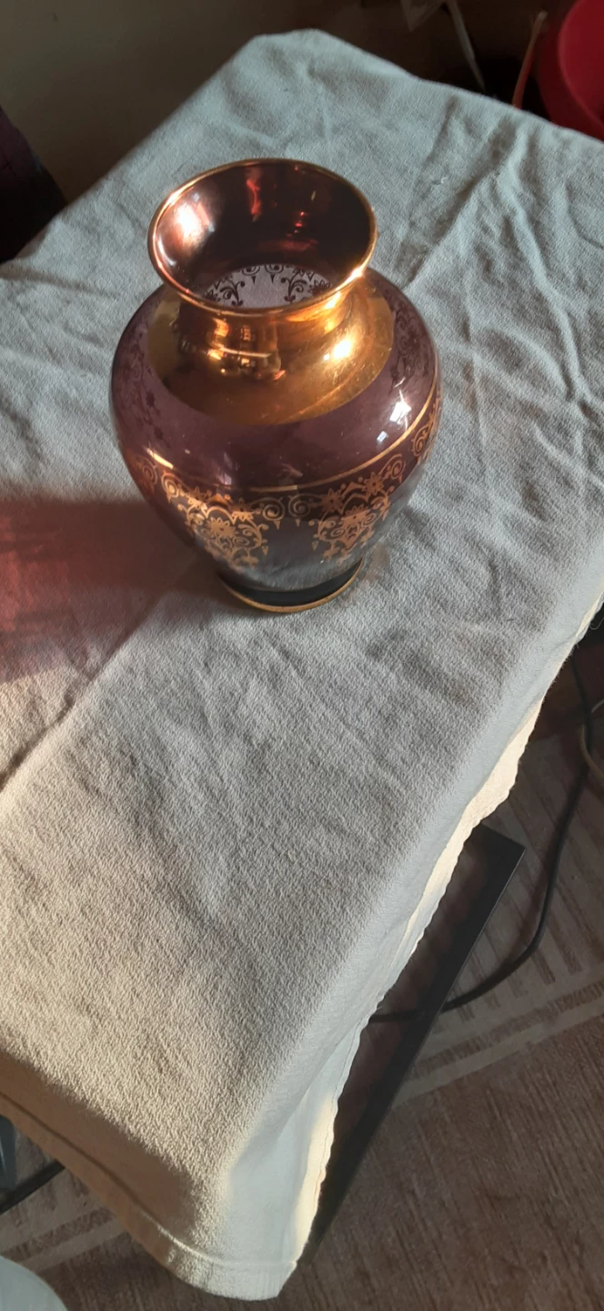 Decorative Vase with Gold Trim and base stand - photo 3