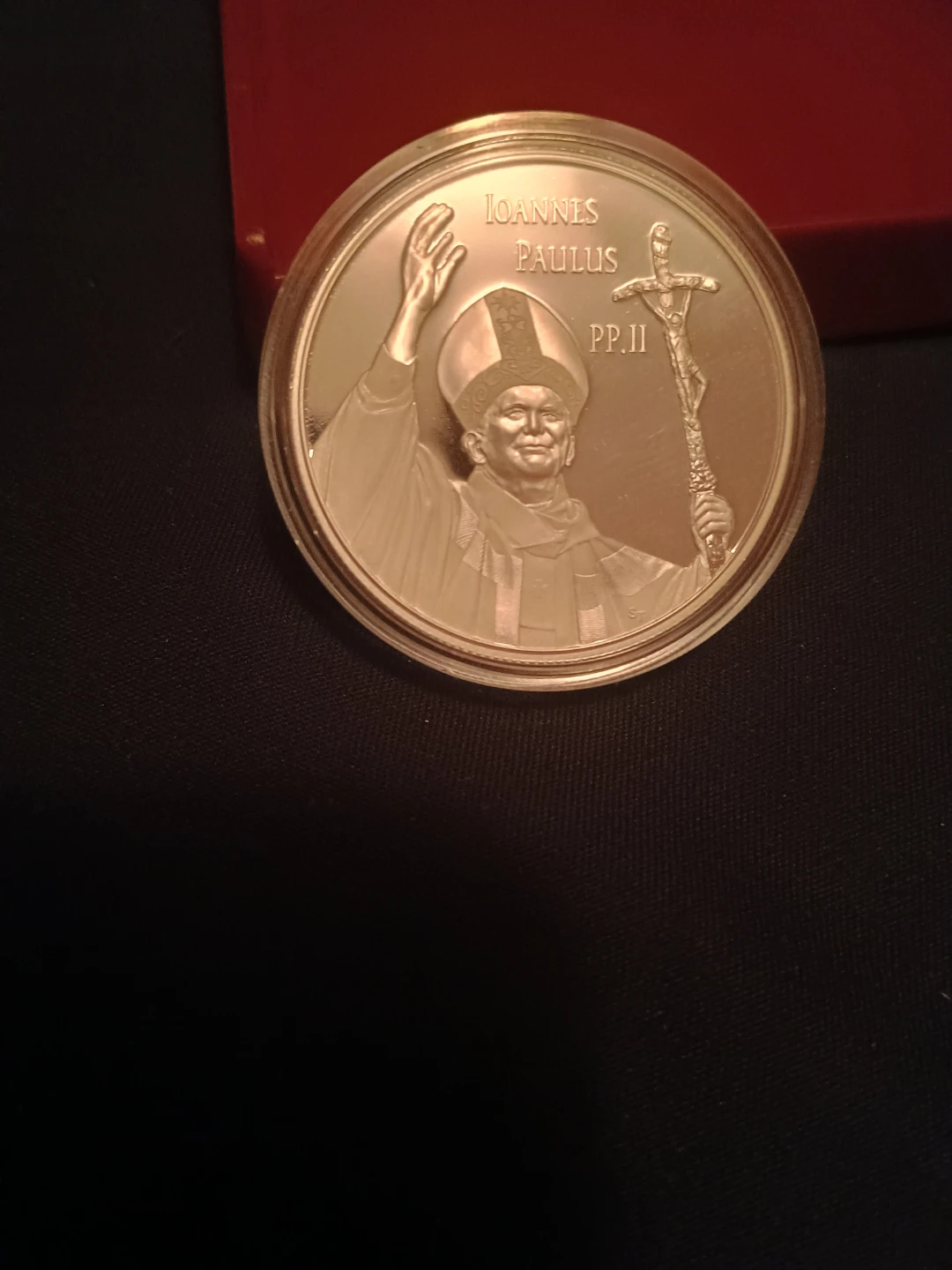 Royal Canadian Mint 2005 Pope John Paul II Fine Silver Coin - photo 3