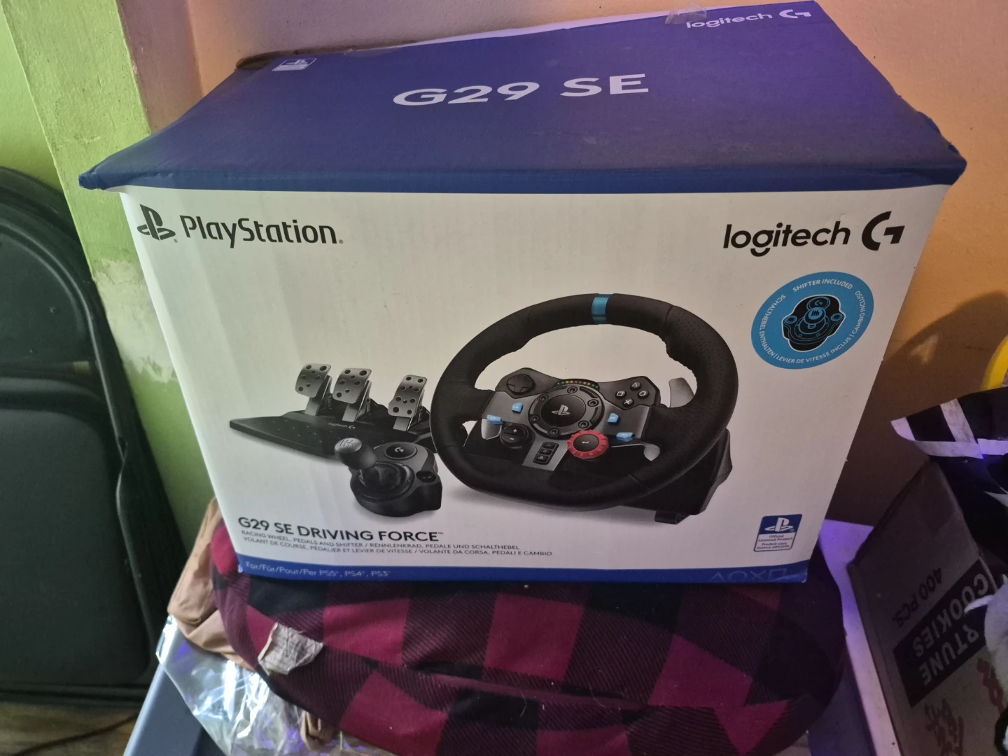 Logitech G29 SE Driving Force Gaming Wheel & Pedals