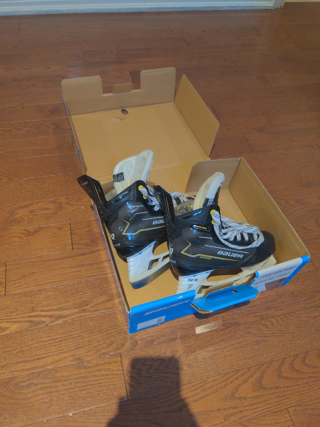 Bauer Supreme Ignite Pro Skates Size 3.0 D