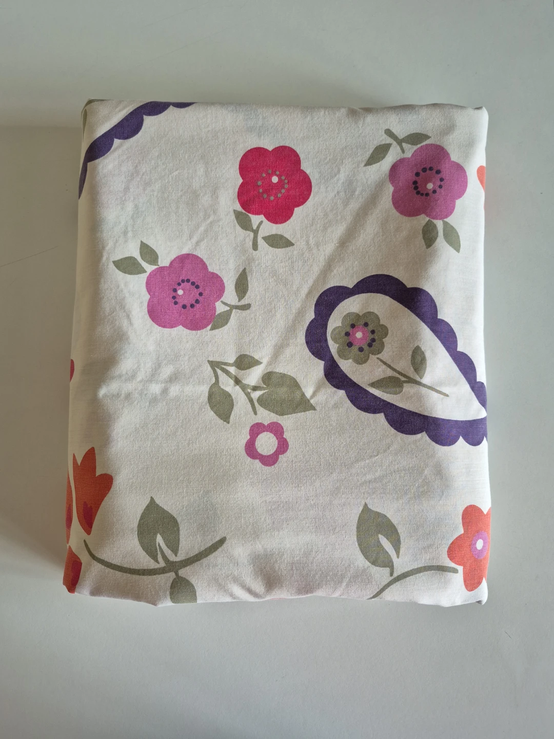 Paisley & Flowers Duvet Cover: Size Double/Full [NOT Ikea]