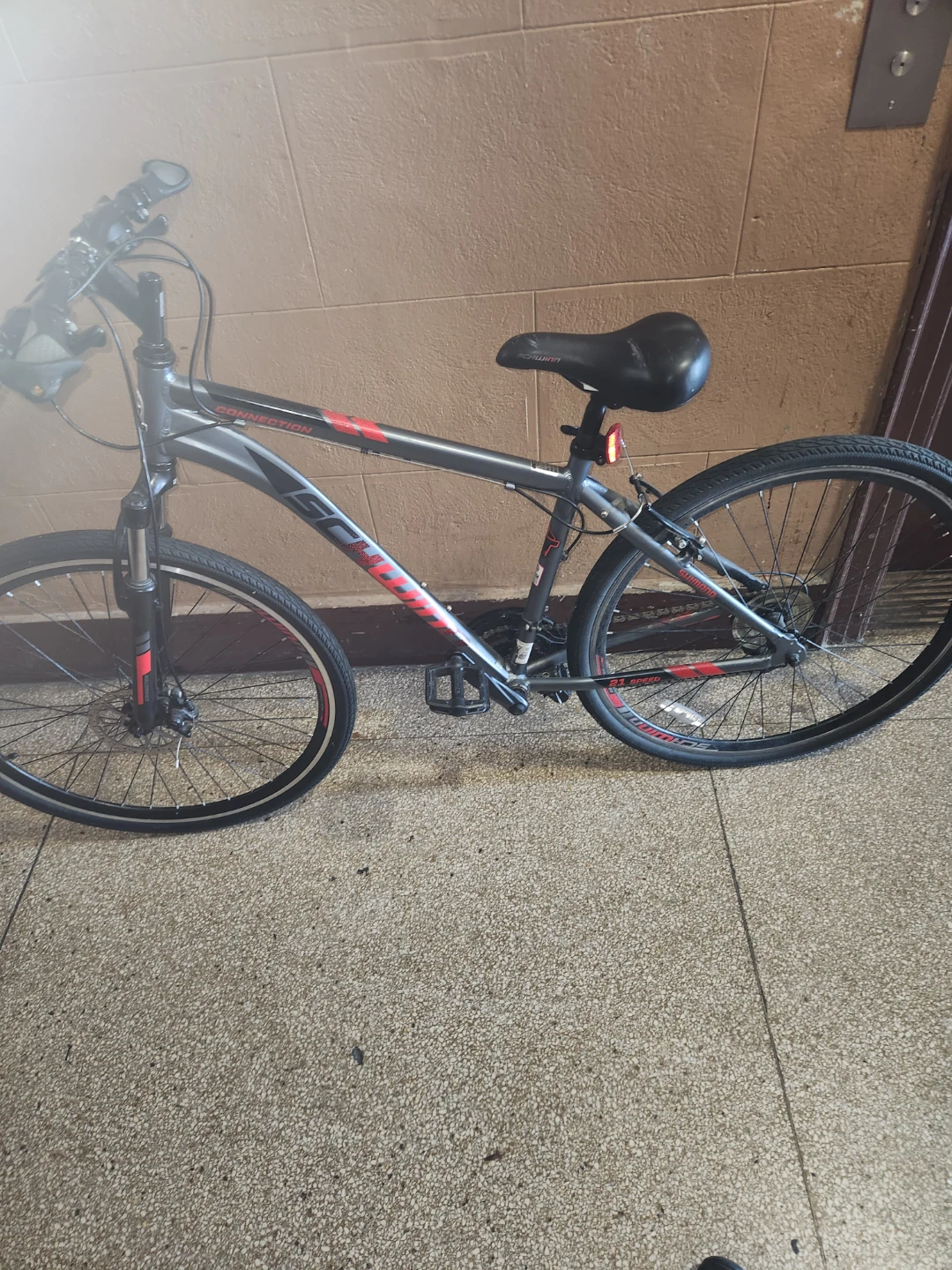 Schwinn Connection Hybrid Bike