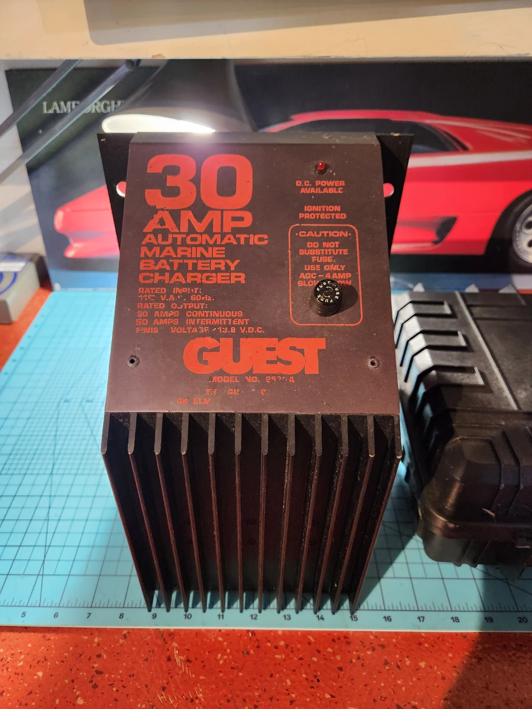 Guest 30 Amp Automatic Marine Battery Charger