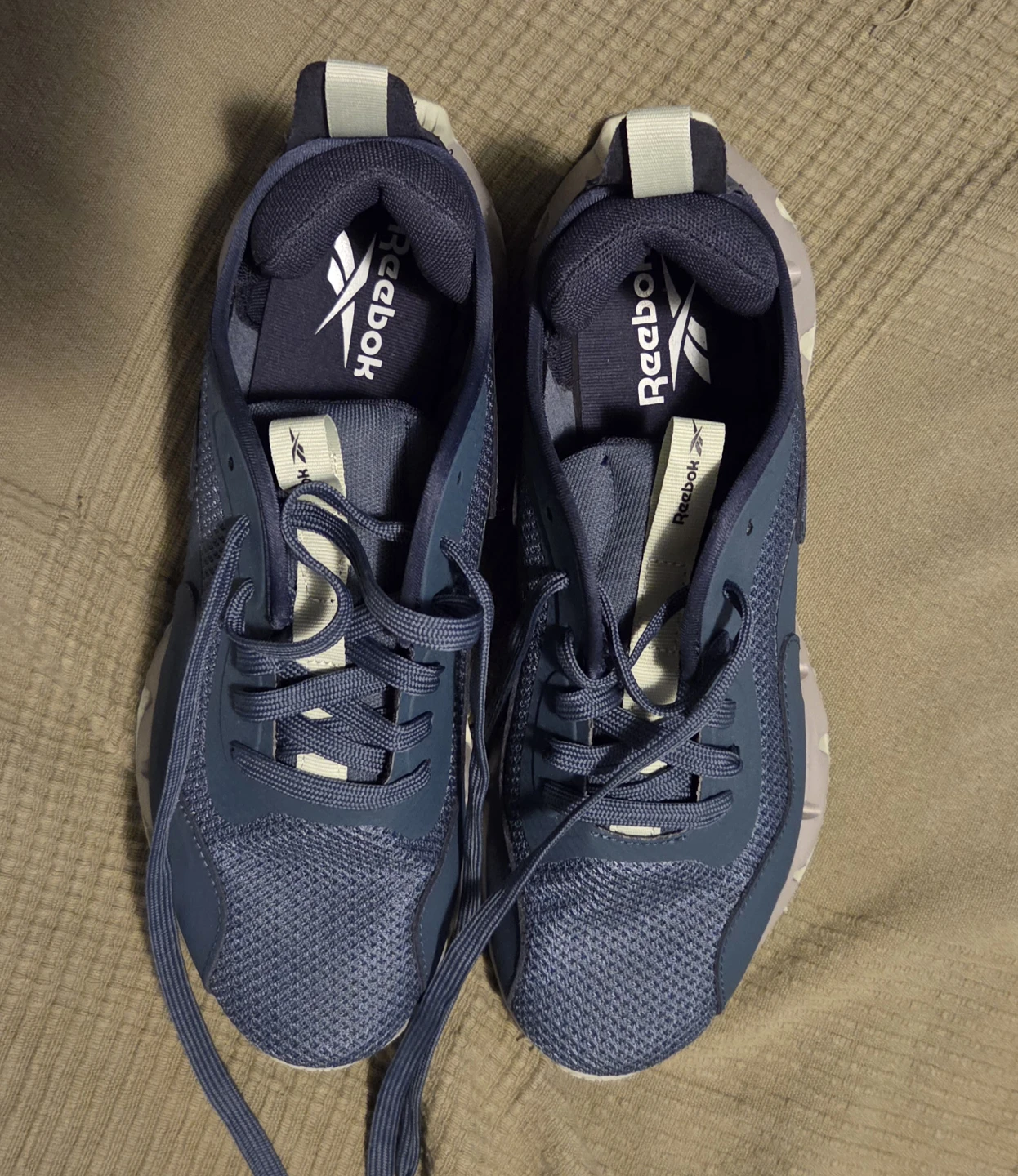 New Never Worn Men's Reebok size 9.5 Running Shoes - photo 2