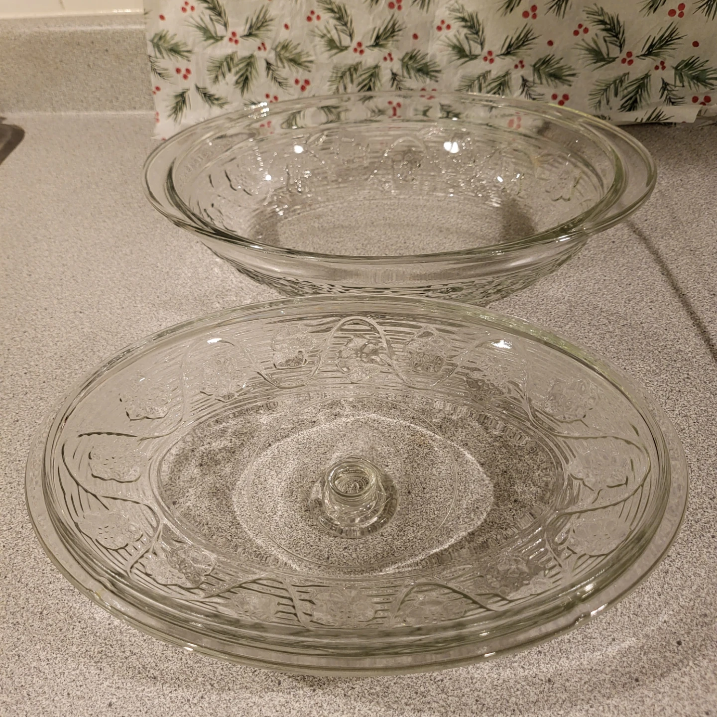 Vintage Glass Casserole Dish with Lid - photo 2