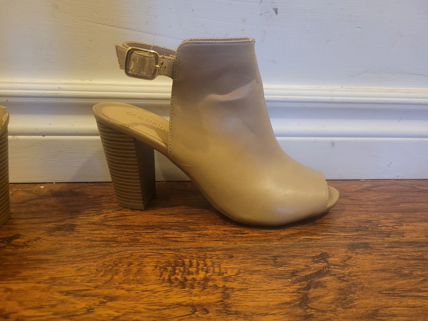 Old Navy Peep Toe Heeled Booties Size 7 - photo 3