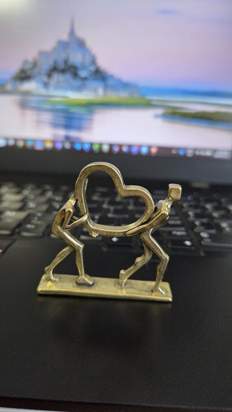 Couple Heart Brass Sculpture – Minimalist Love Figurine *new - photo 2