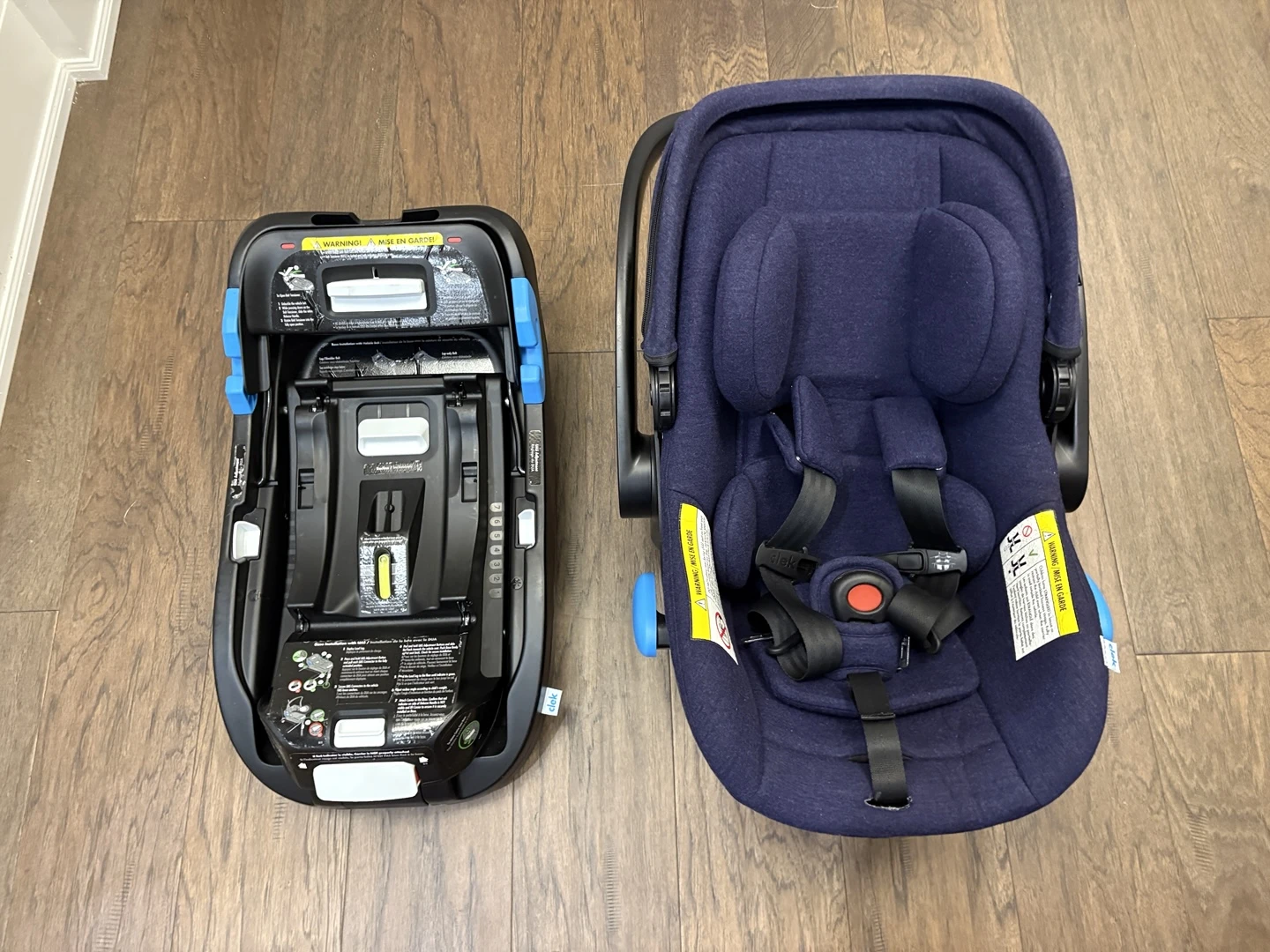 Clek Liing Infant Car Seat with Base - Excellent Condition - photo 4