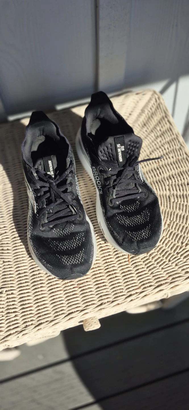 Brooks Adrenaline GTS 23 Running Shoes - photo 2