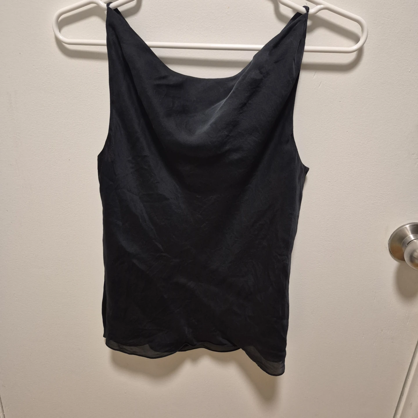 Ann Taylor Black Silk Cowl Neck Tank Top Size 6 - photo 3