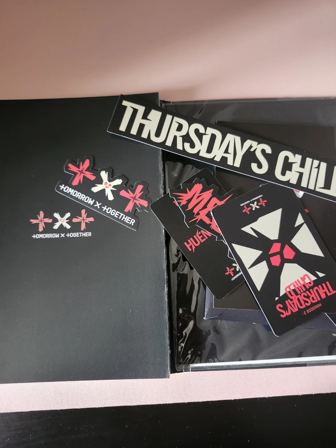 TXT TOMORROW X TOGETHER Thursday's Child Album - photo 3