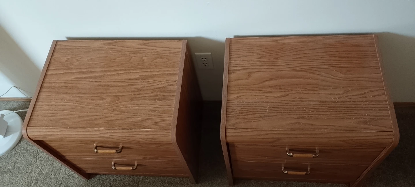 Pair of two-drawer wood grain nightstands - photo 3
