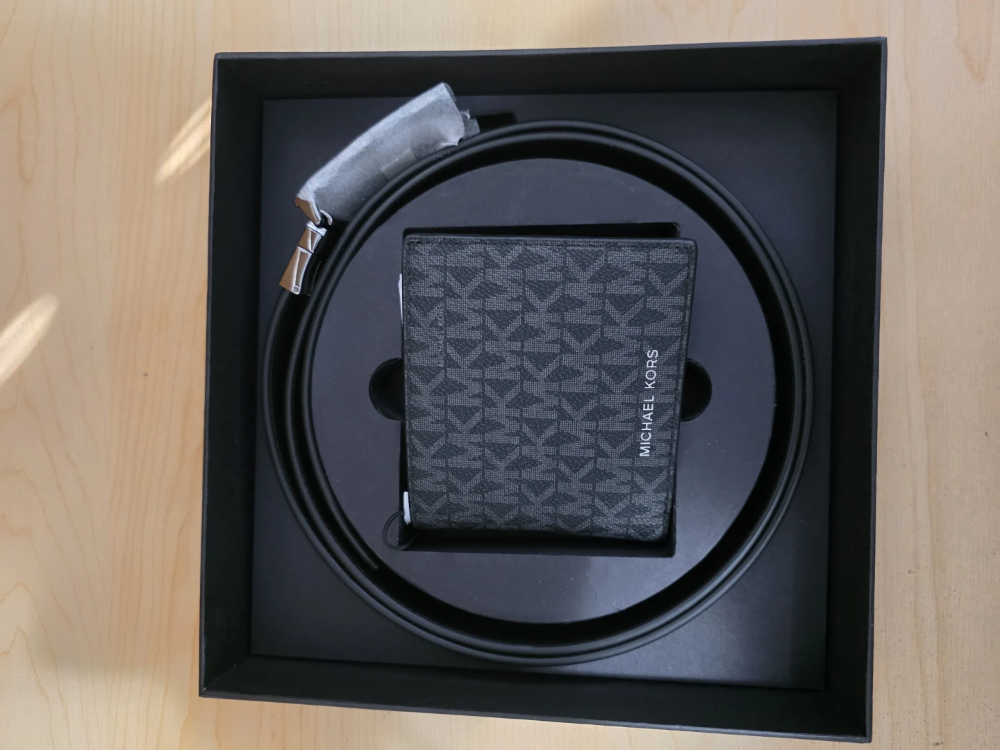 Michael Kors Belt and Wallet Set - photo 2