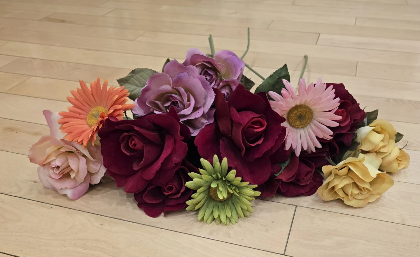 Decorative Artificial Flower Arrangement - photo 2