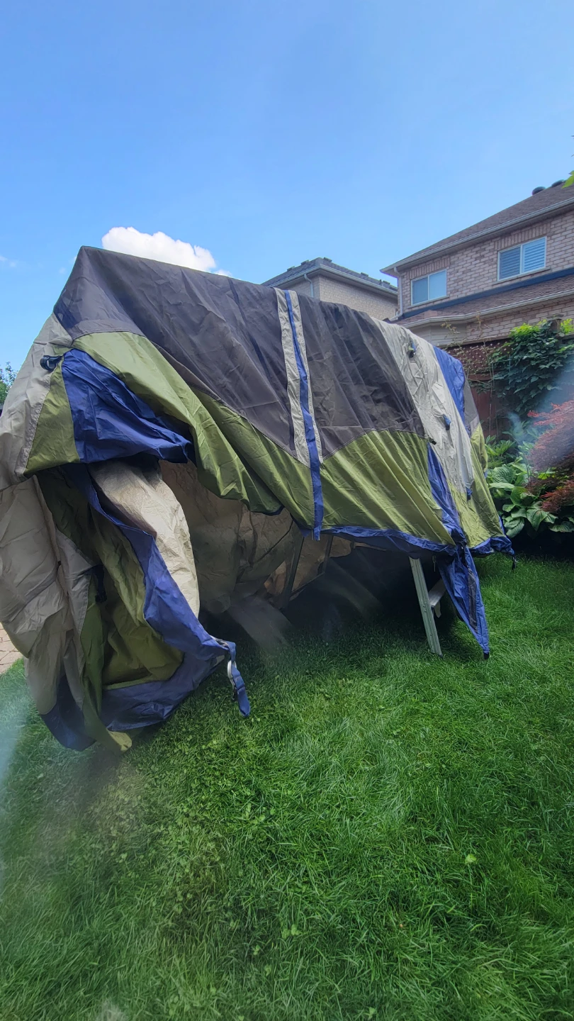 Family Dome Tent -2 Room like new - photo 3