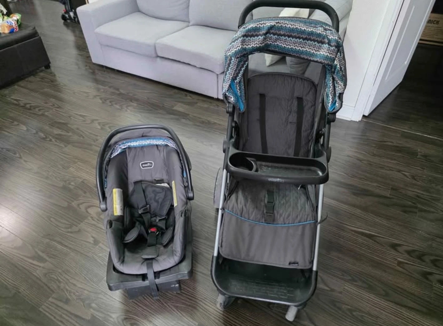 Evanflo 3 in 1 stroller, car seat, foldable - photo 3