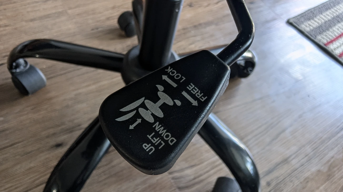 Black Mesh Office Chair - photo 2
