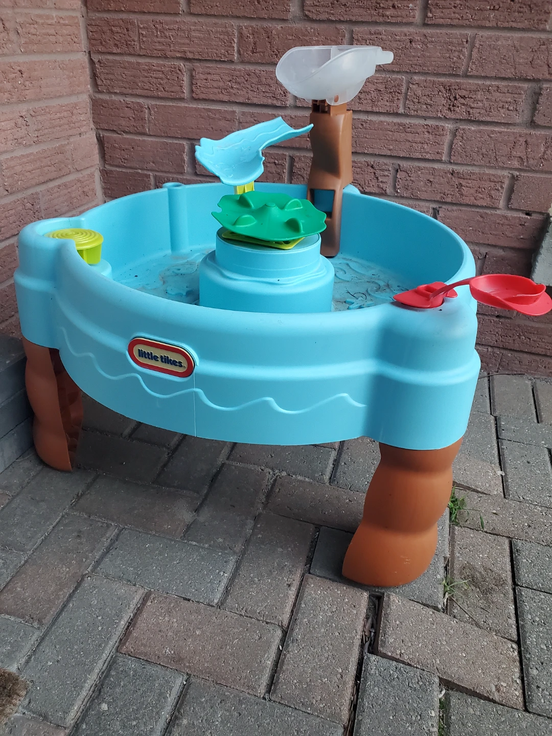 Little Tikes Water Table