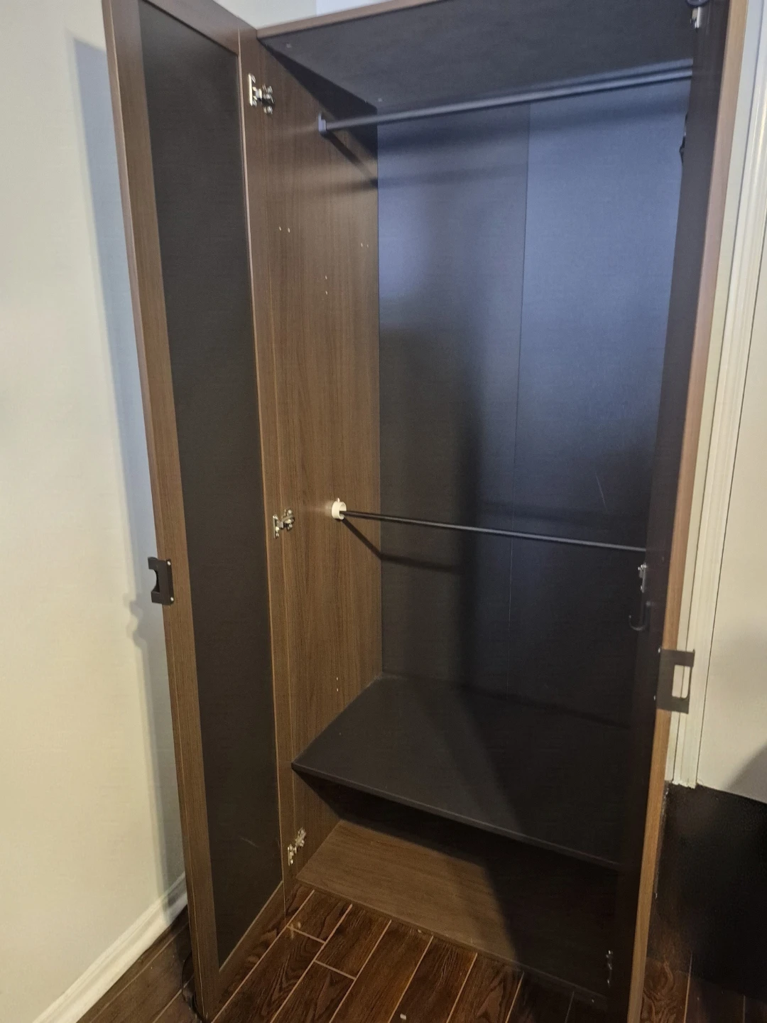 Modern Wardrobe with Full-Length Mirror - photo 2