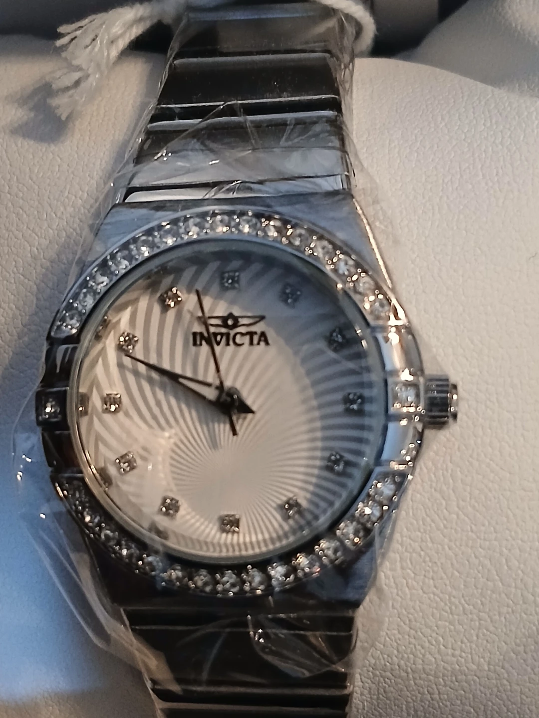 INVICTA ANGEL GLINTIA